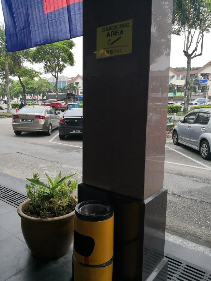 Hotel Zamburger Skudai Kiri Johor Bahru Bagian luar foto